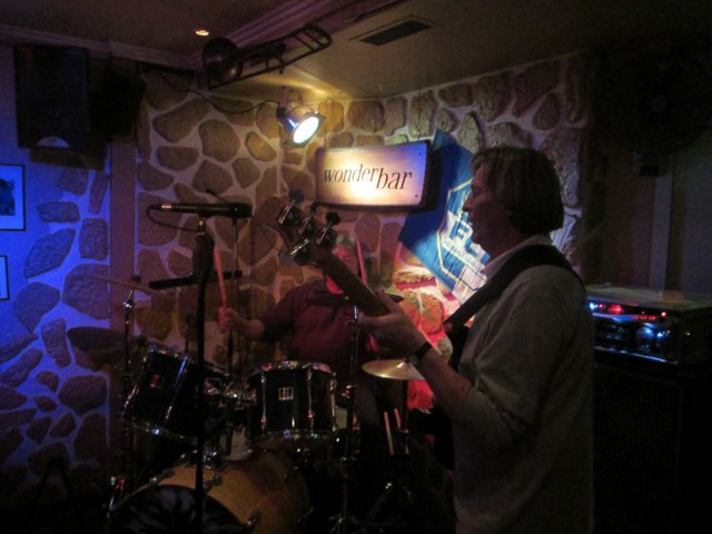 Hombres Live