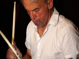 2025 &raquo; The Dynamite Daze live (30.5.25) 